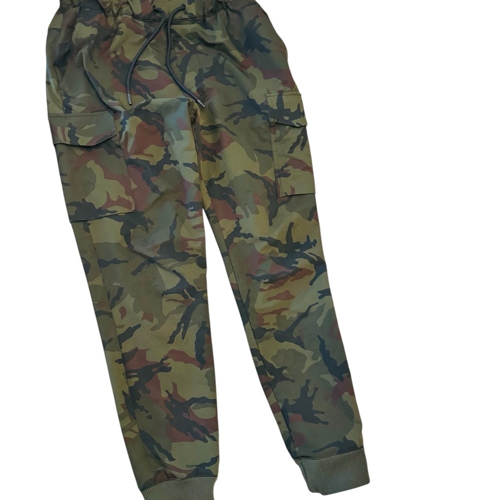 Old Navy Bundle Grey Athletic Shorts & Camouflage Cargo Joggers Mens Small - Picture 2 of 13